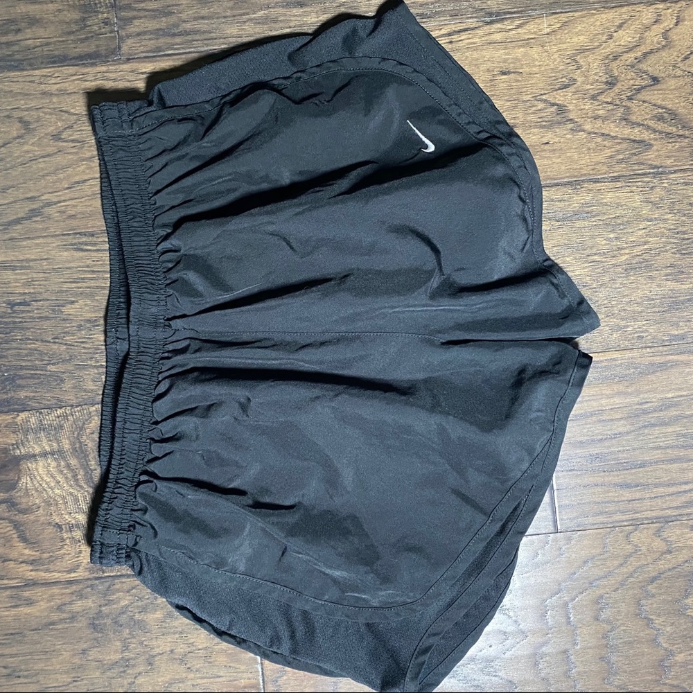 Nike shorts. Size medium.
